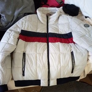 Men's Tommy Hilfiger colorblocked quilted puffer j